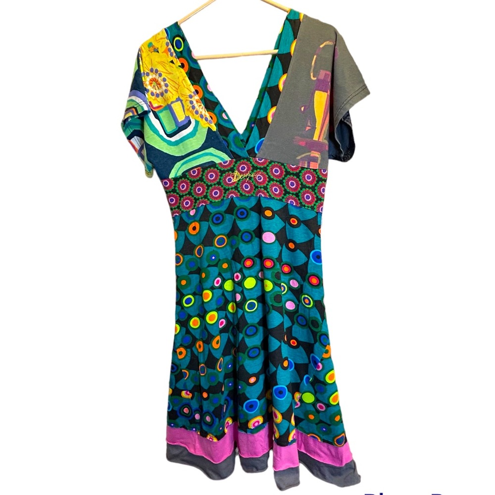 Vibrant Desigual midi dress with embroidered details, size L - Picture 2 of 9